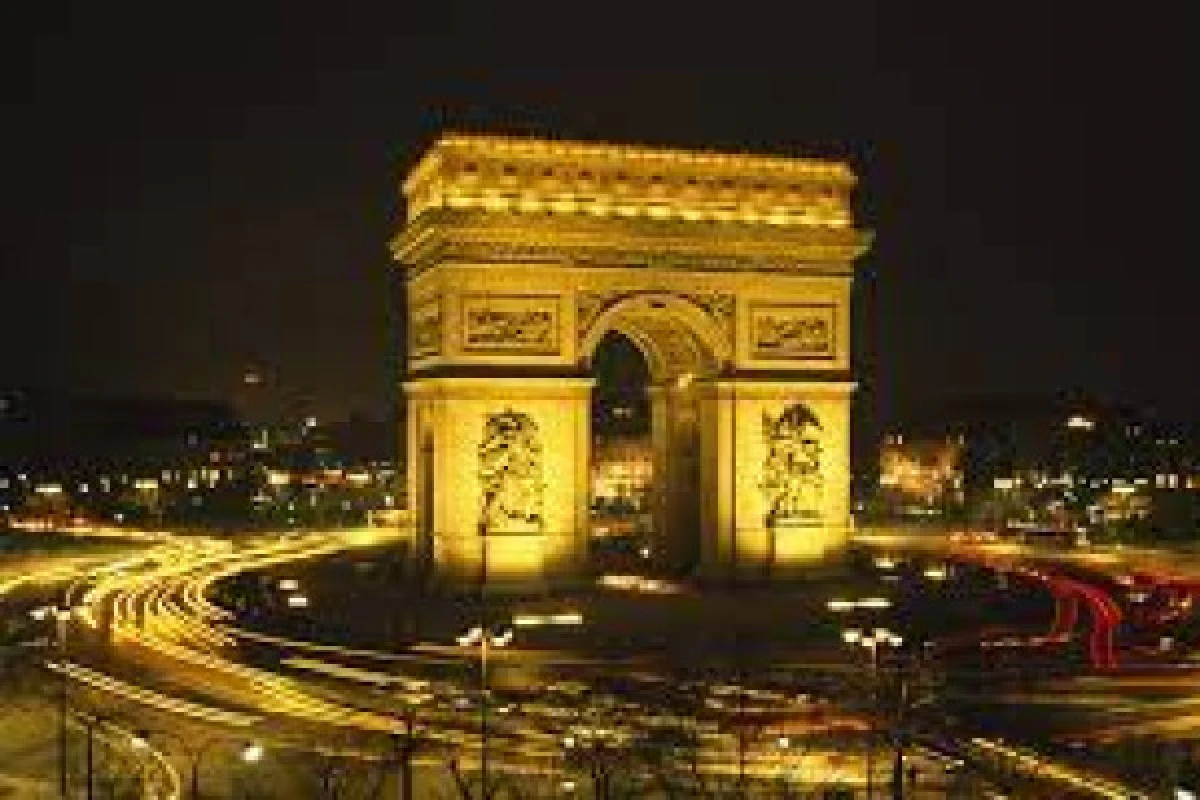 TOUR PARIS BY NIGHT CLASSIQUE 2h - Exploregion